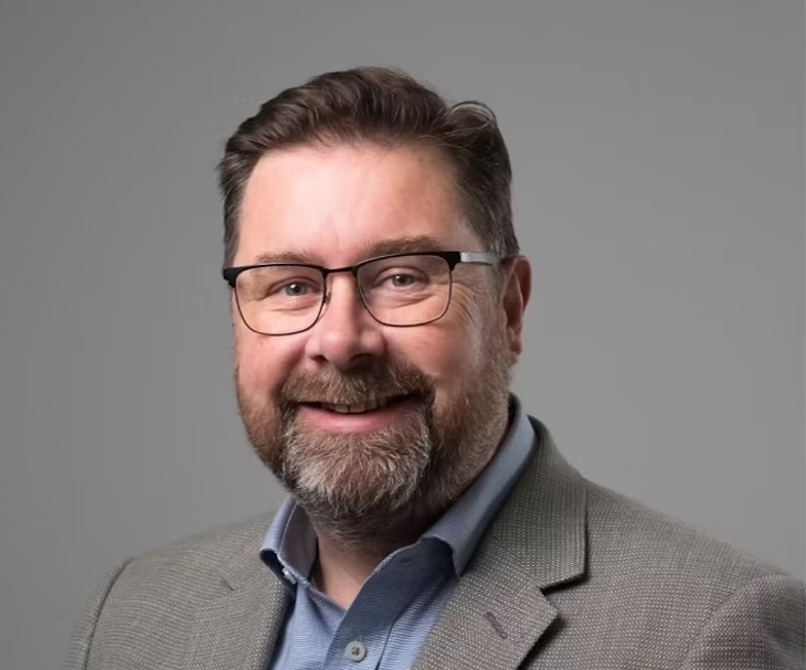 Dr Shaun Lundy